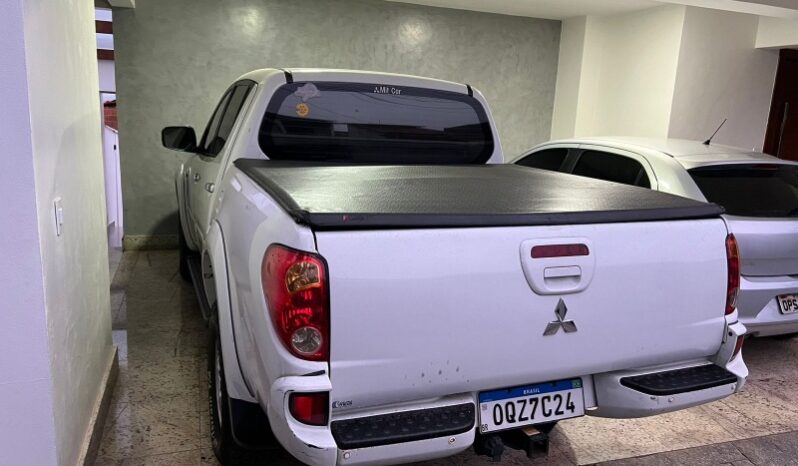 
								Mitsubishi L200 full									