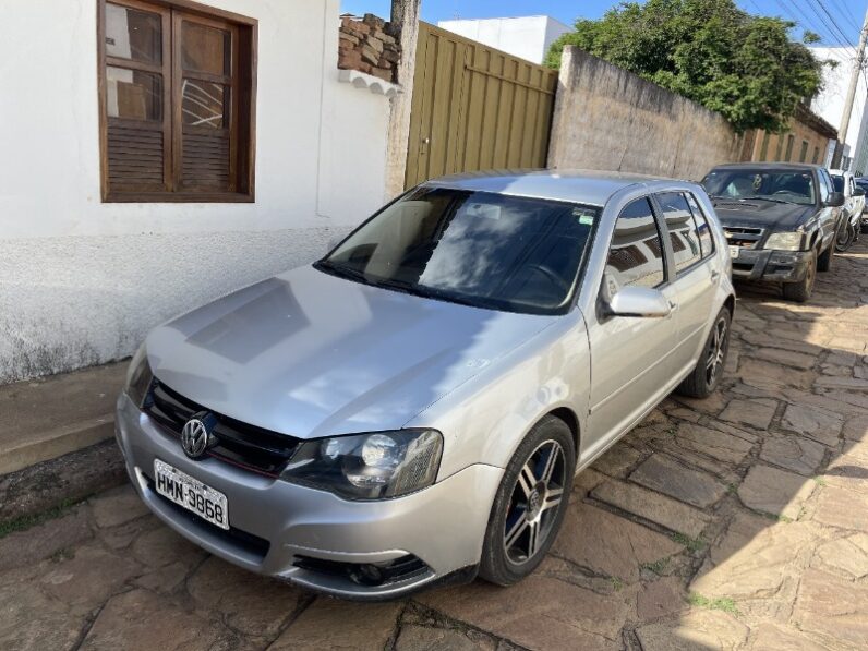 
								Volkswagen Golf full									