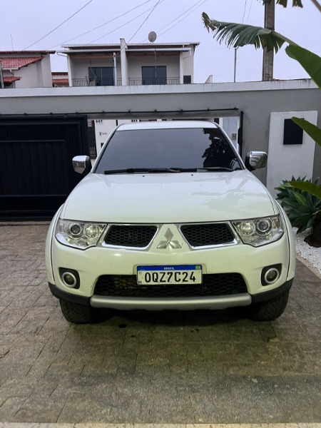 Mitsubishi-L200-full_________-5